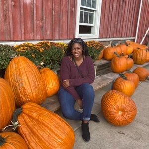 Meet your Posher, Lauryn